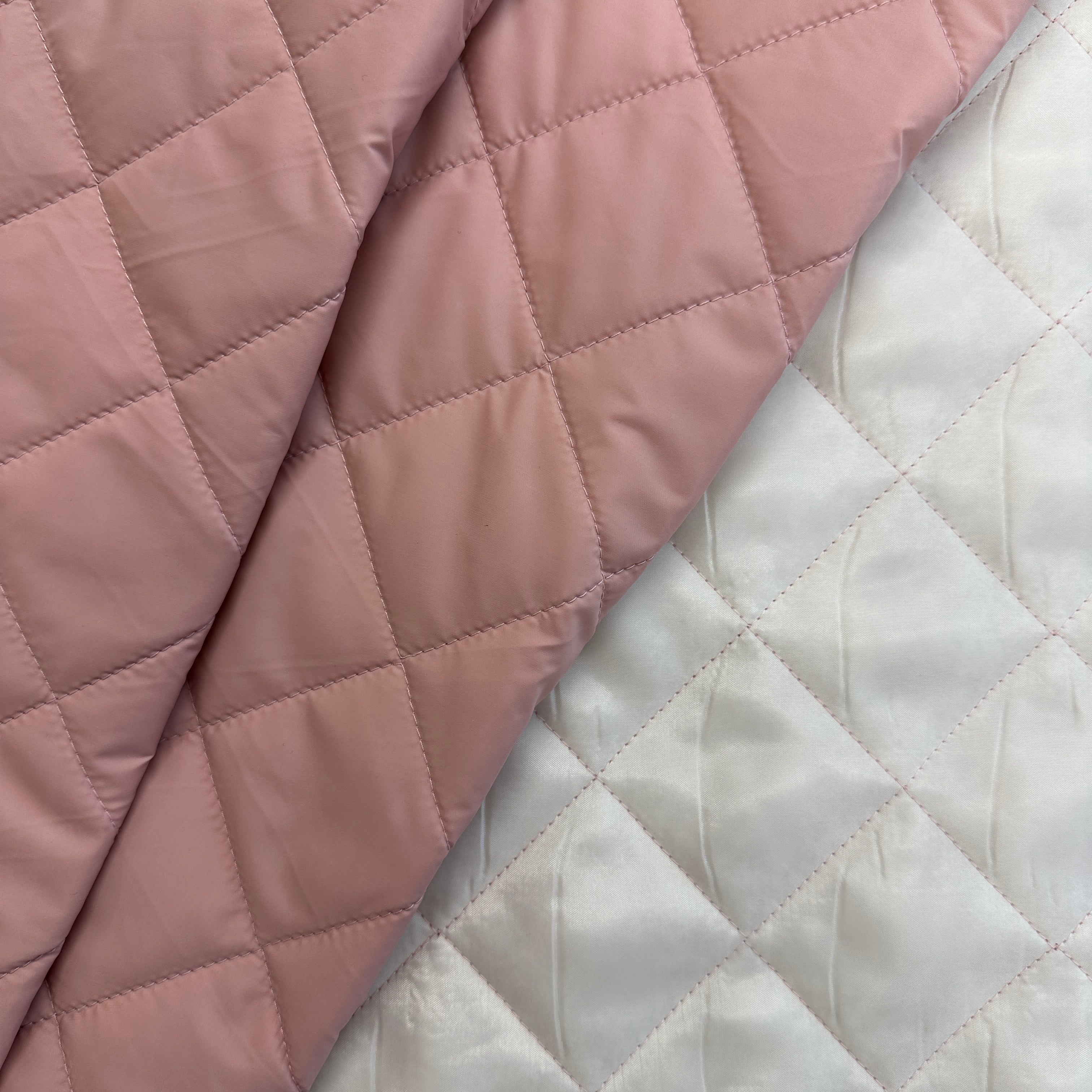 No. 1405 quilted fabric diamonds old pink / cream