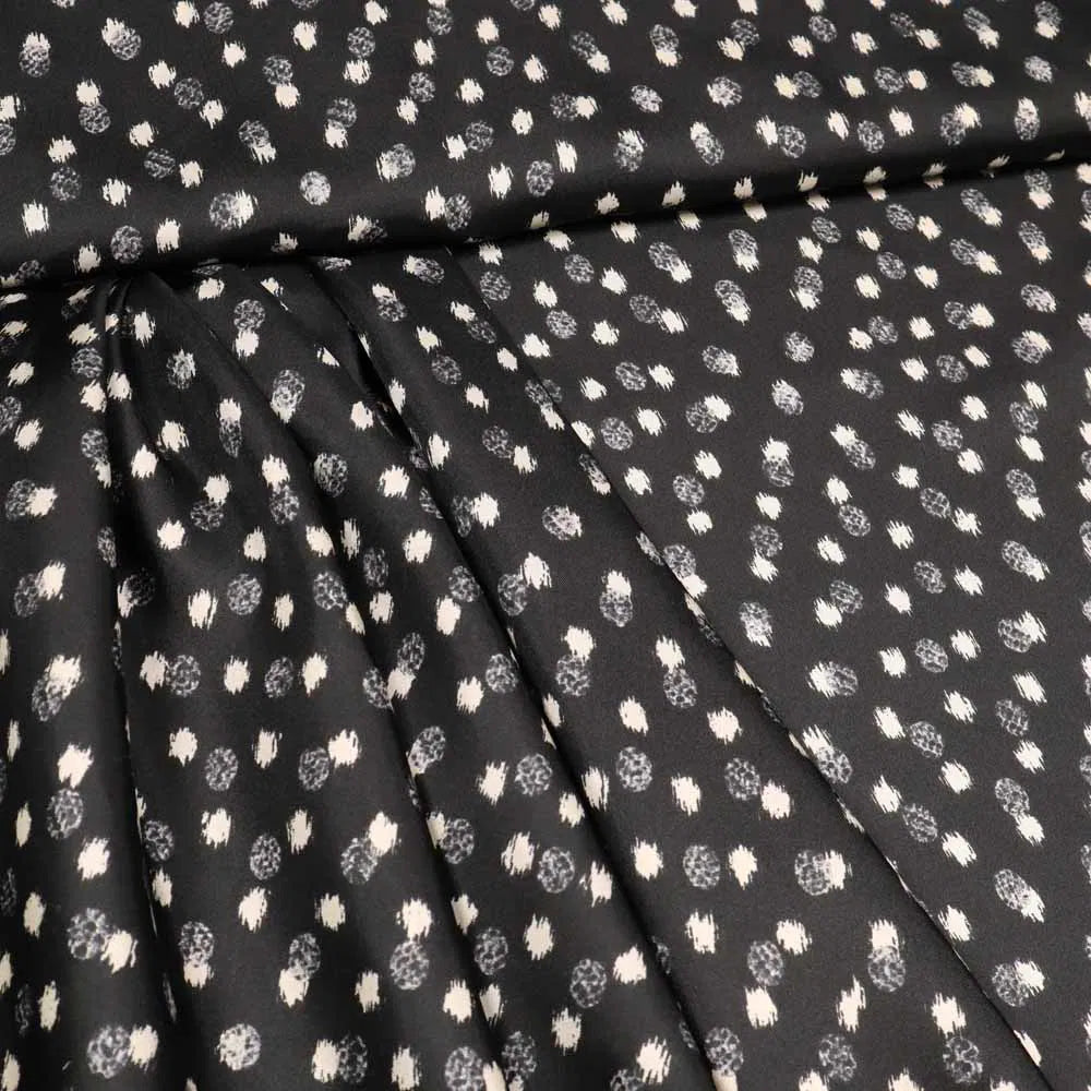 No. 1386 silk twill dots black