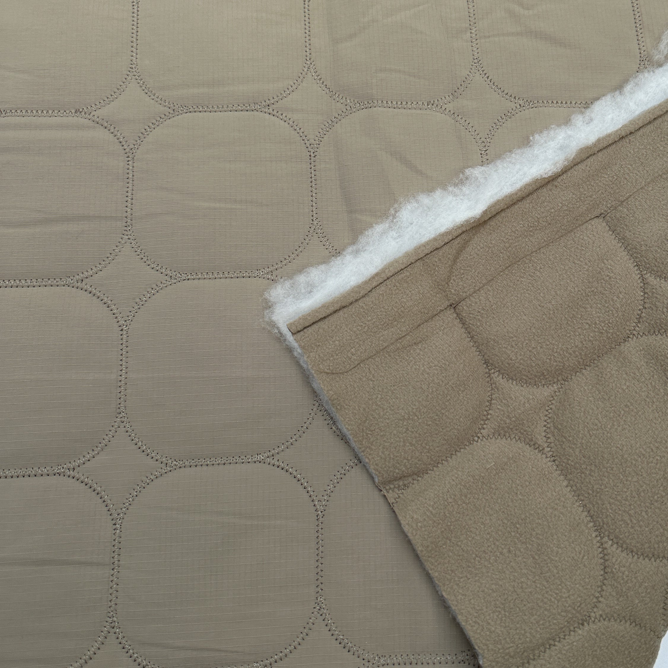 No. 1455 quilted fabric 3-layer with fleece taupe