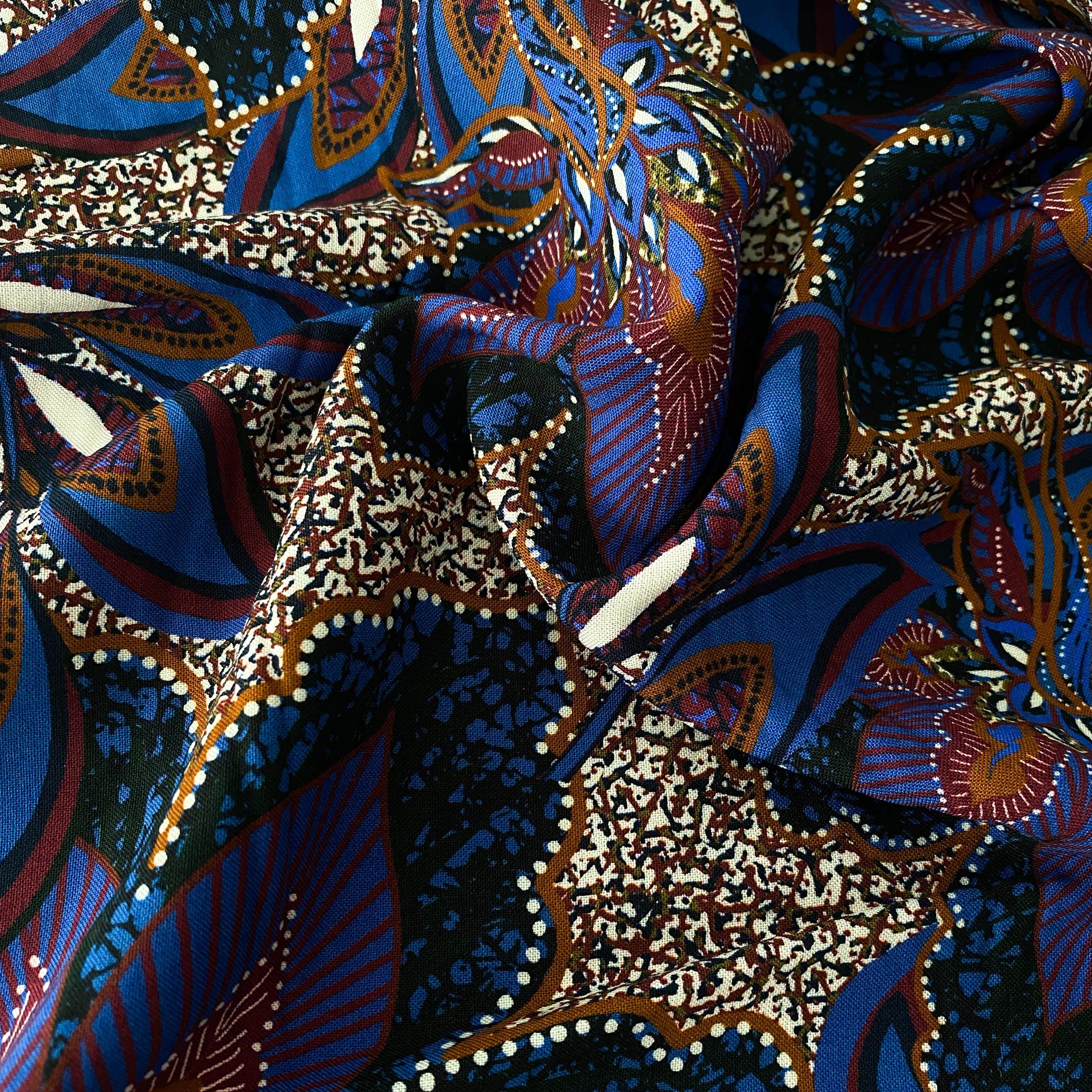 No. 1371 Viscose abstract paisley print